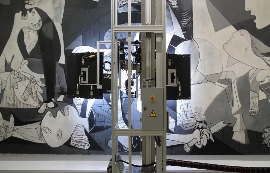 Pikassonun məşhur tablosu...