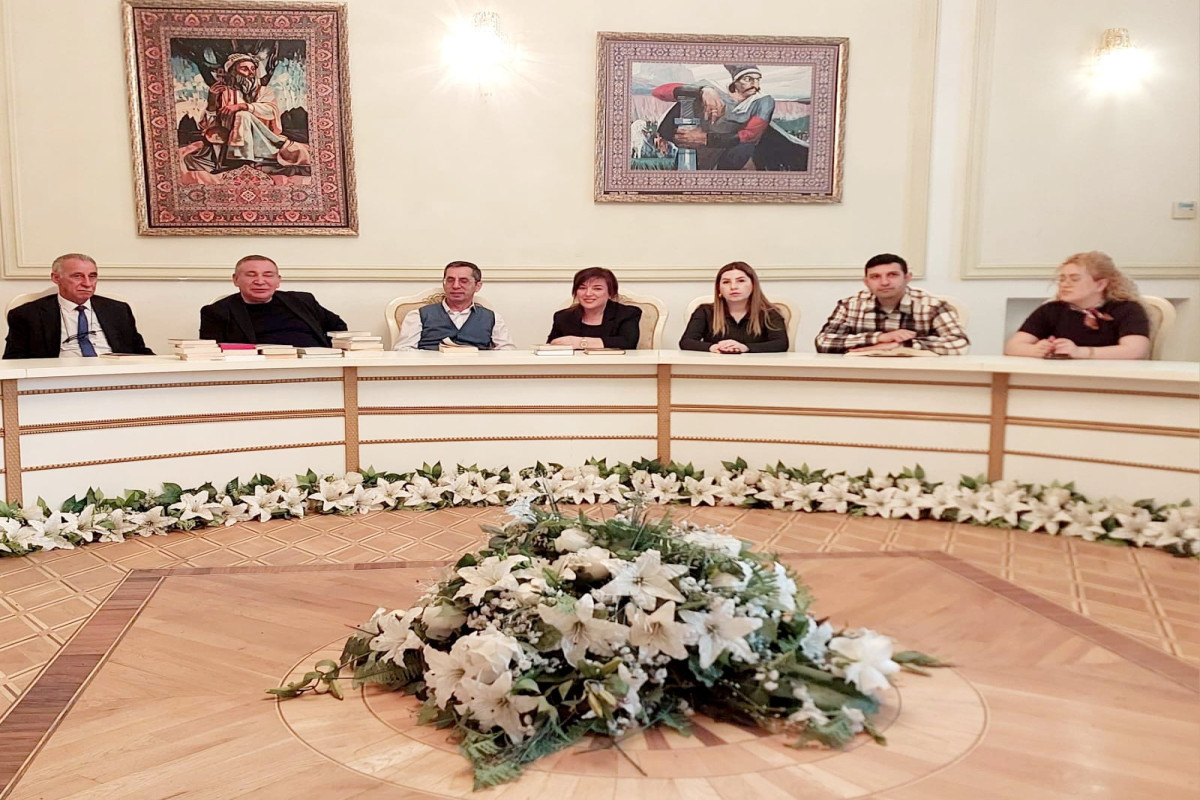 Rəşad Məcid "Ulduzlu görüşlər"in qonağı oldu  