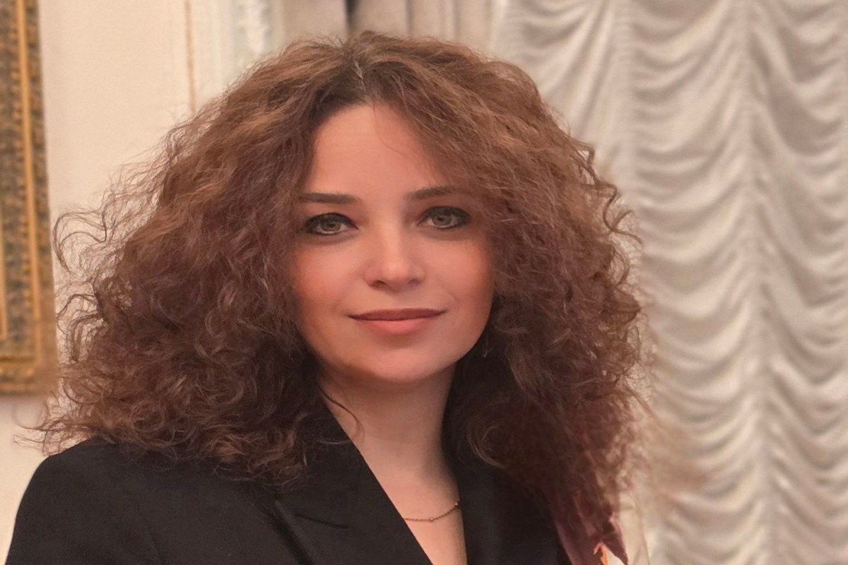 "Allahın ətəyinə boşaltdım çanta-çanta şifahi qarğışları…" - Fərqanə Səfərlinin şeirləri  