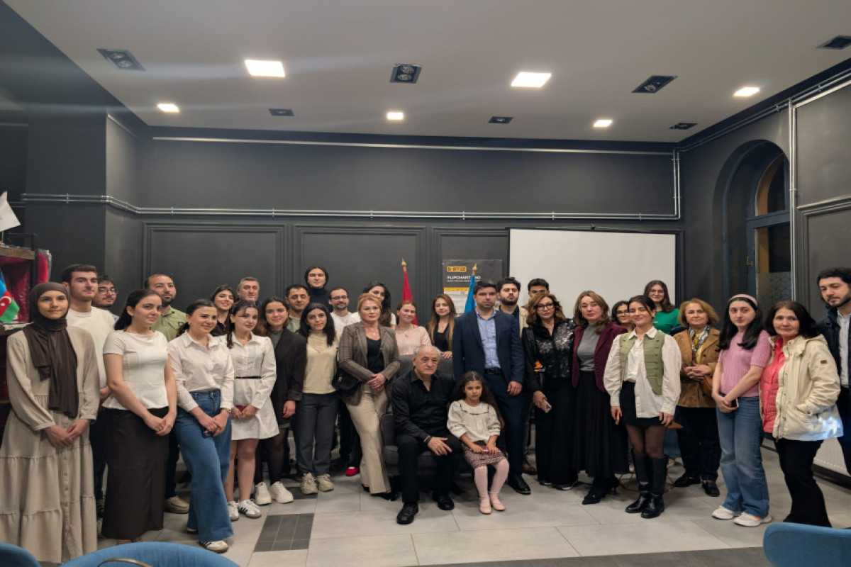 Budapeştdə Fəxrəddin Manafovla görüş təşkil olundu 