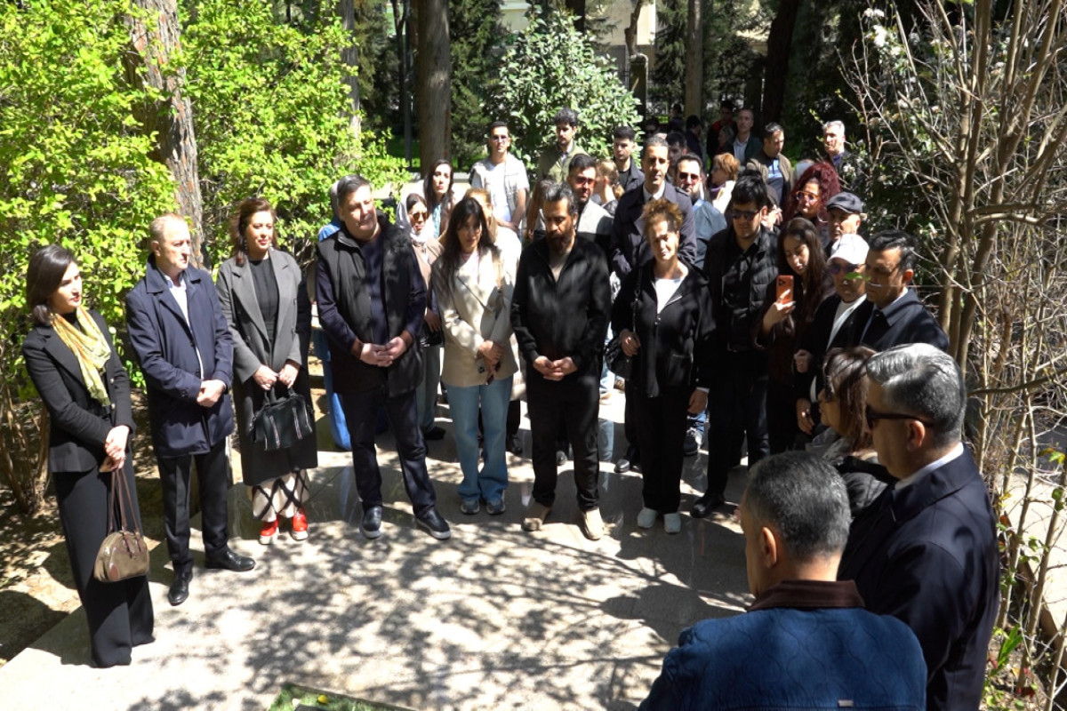 Xalq artisti Nəsibə Zeynalovanın xatirəsi anıldı 