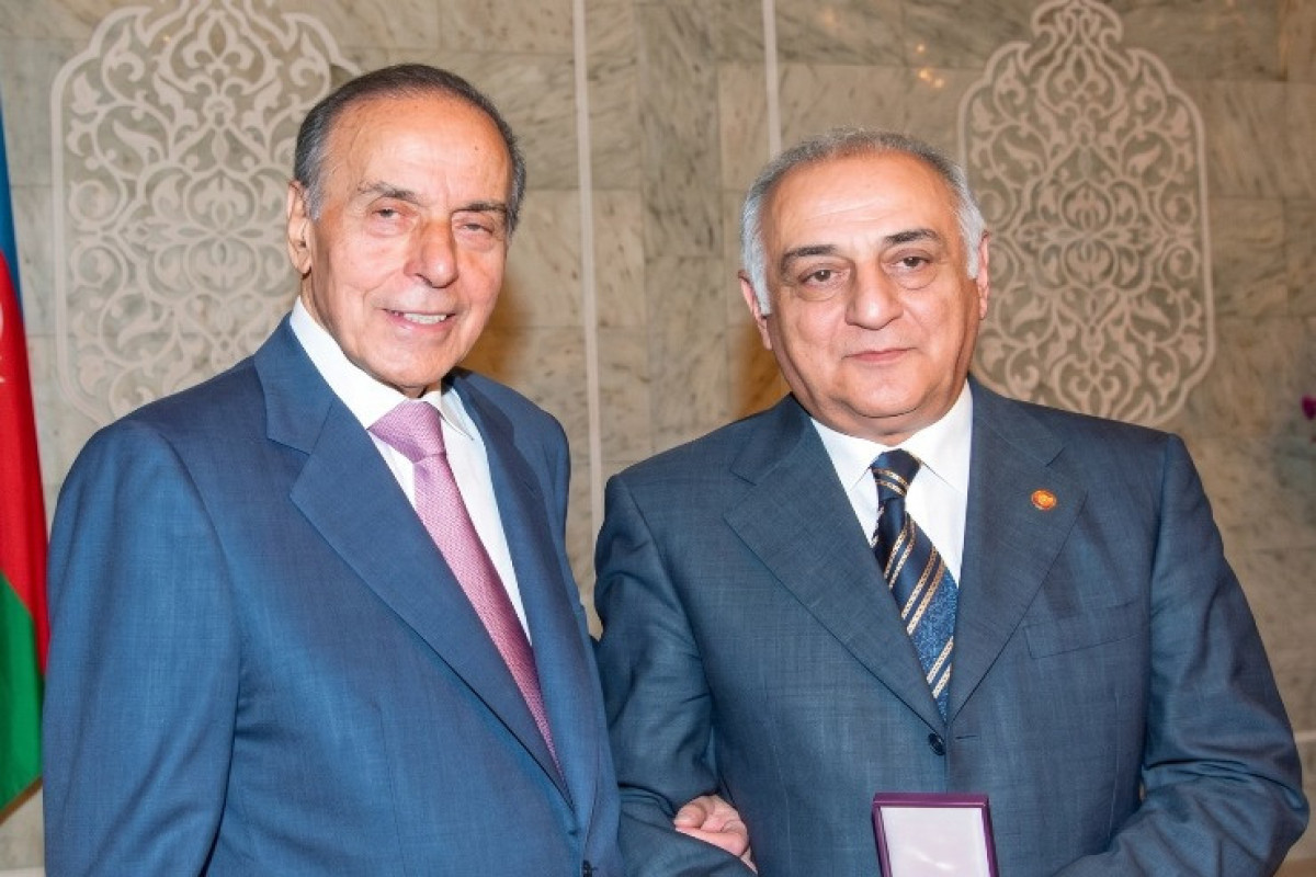 Rasim Əliyev:  "Ulduzu səkkizguşəli  düzəltməyimi Heydər Əliyev özü tövsiyə etdi" - TARİXİ ŞƏXSİYYƏT 