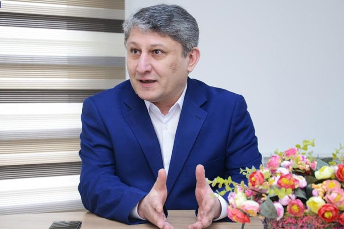 Şəhər məni əritdi, gedirəm uzaqlara... - Zahir Əzəmətin şeirləri  