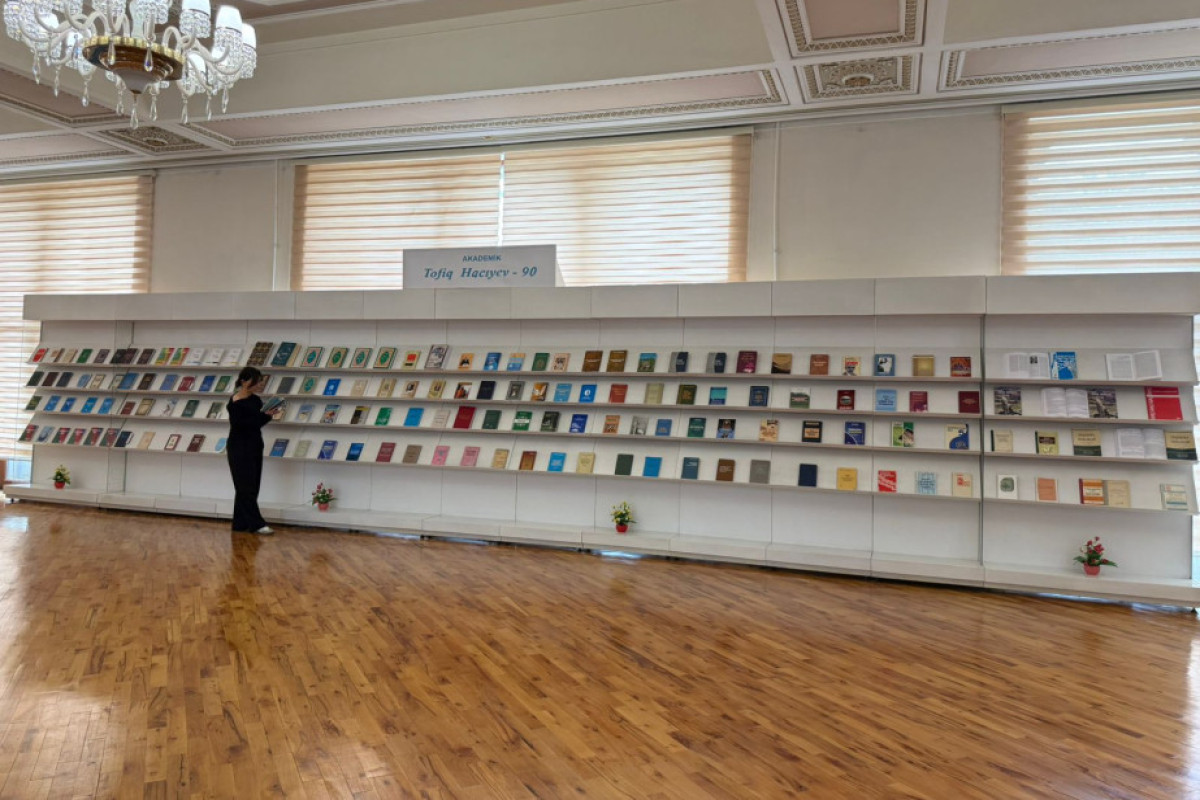 “Akademik Tofiq Hacıyev – 90”  adlı kitab sərgisi istifadəçilərə təqdim olun