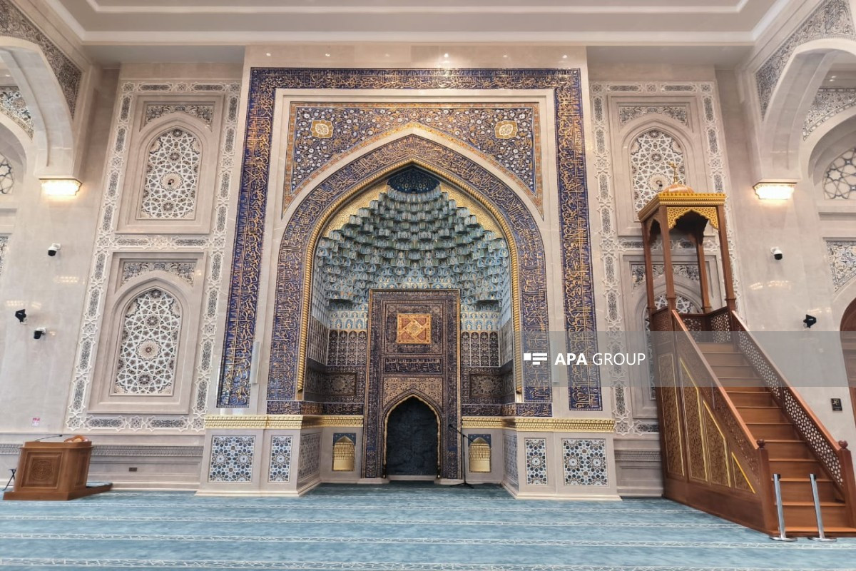 Azərbaycan media nümayəndələri  İmam əl-Buxari Memorial Kompleksində  