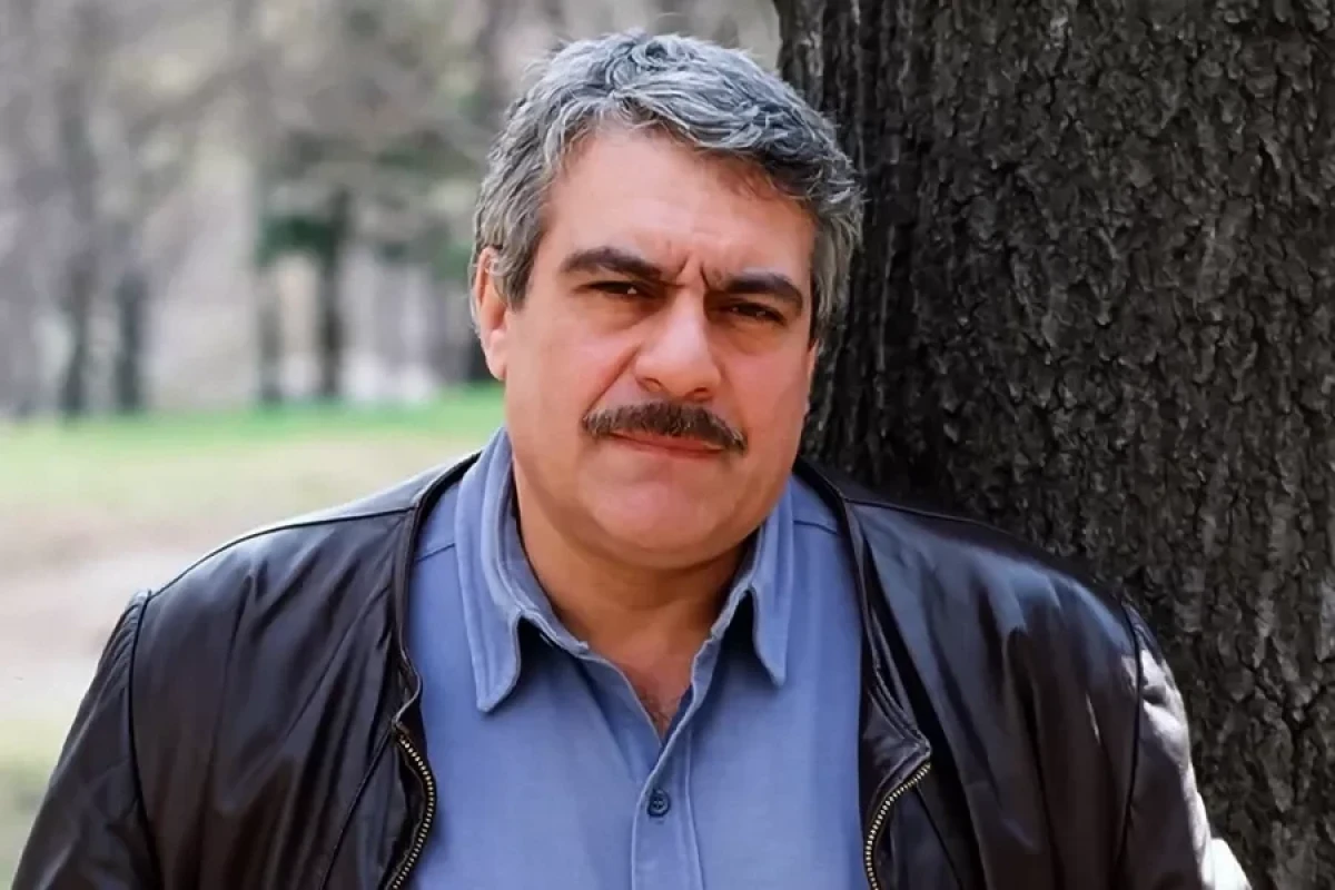 "Böyük həvəslə öz boyumu sizin gəlirlərinizlə dəyişərdim..." - Sergey Dovlatovun qeydləri  