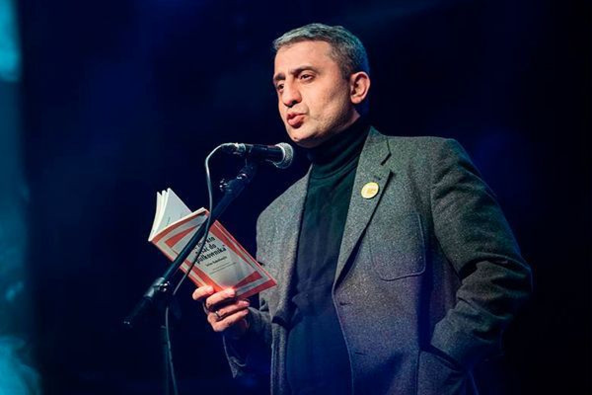 "Tərcümə səviyyəsi haqqında fərqli fikirlər ola bilər..." - Bu prosesdə  kim olaraq iştirak etmişdim? 