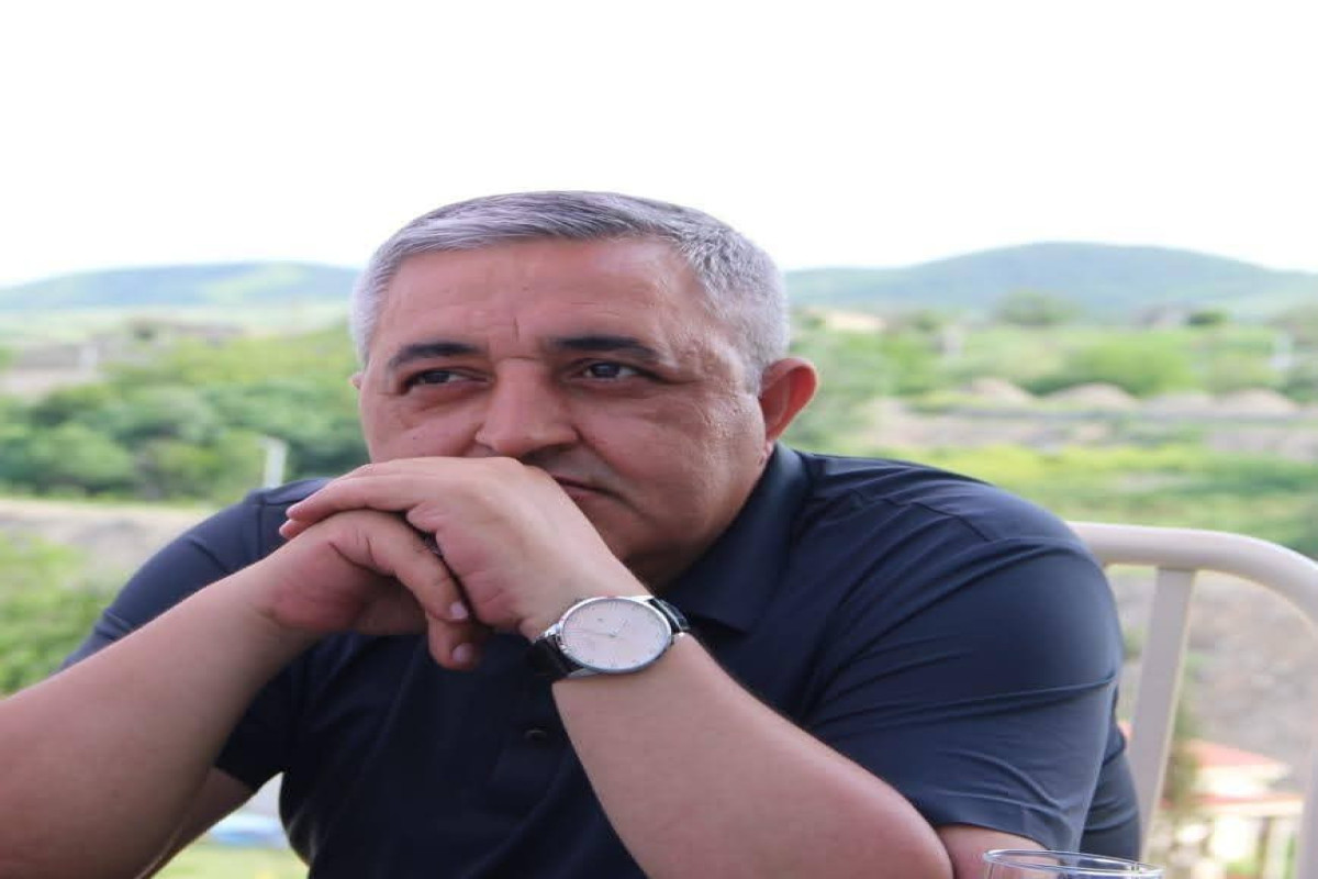 Hopub balıncıma vurduğun ətir - Qılman İmanın şeirləri 