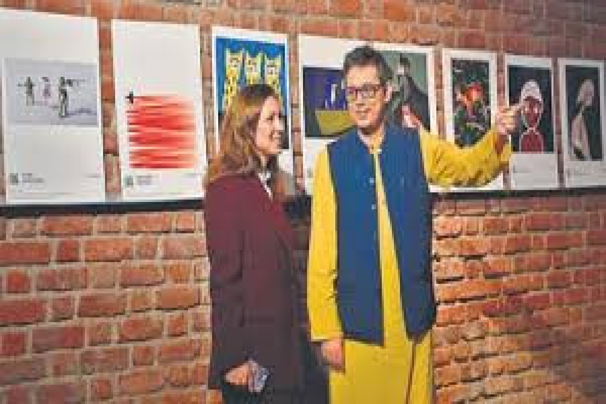 Ukraynalı rəssamlardan müharibə əleyhinə sərgi 