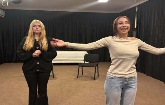 “Ayı”  tamaşasının premyerası...