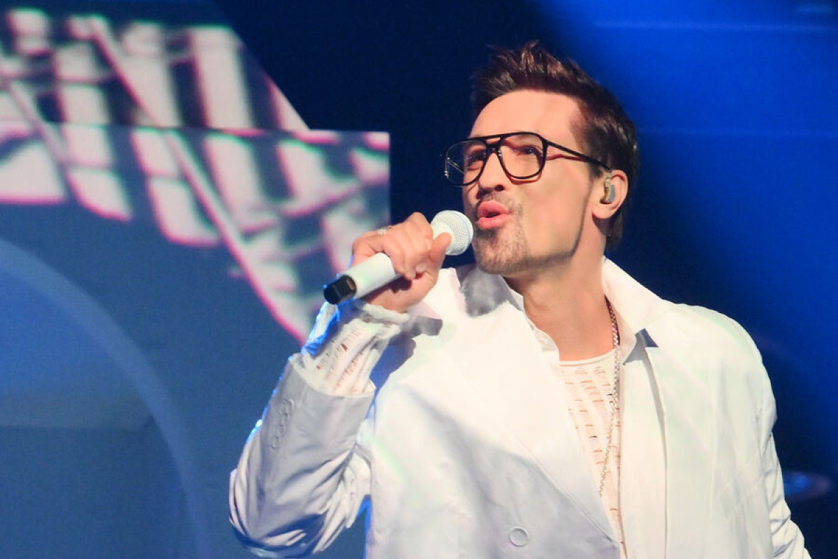 Məşhur müğənni öz adını əmtəə nişanı kimi rəsmi qeydiyyatdan keçirdi 