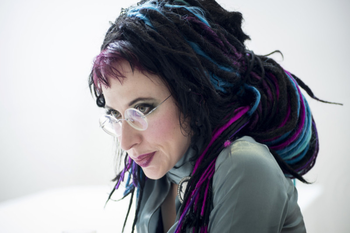 Yaradıcılığında və şəxsi həyatında ikili kimlik sahibi  - O, “Stalinin inəkləri” romanında nə yazırdı?  