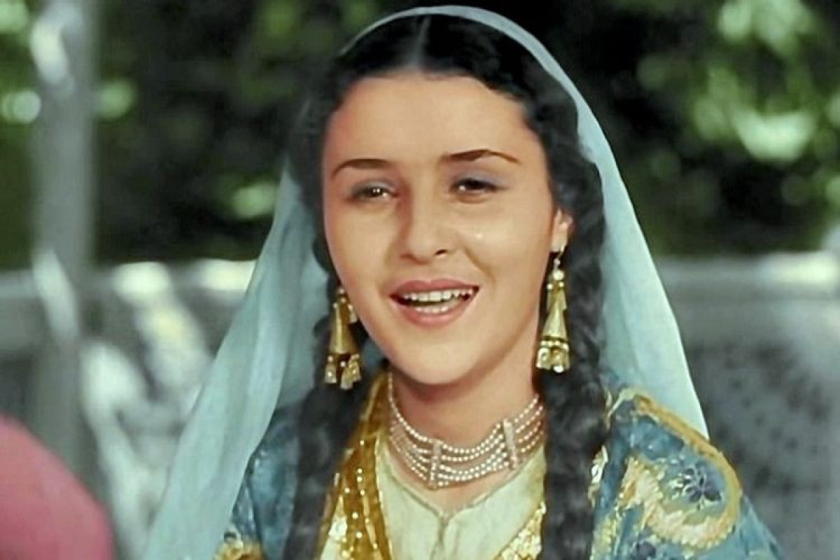 Stalinin alnından öpdüyü azərbaycanlı aktrisa - Bir ildə həyat yoldaşını və qızını itirən Xalq artistinin faciəvi həyatı 