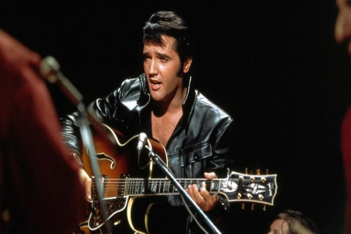 Əlimi tut, bütün həyatımı da al... - Günün mahnısı  