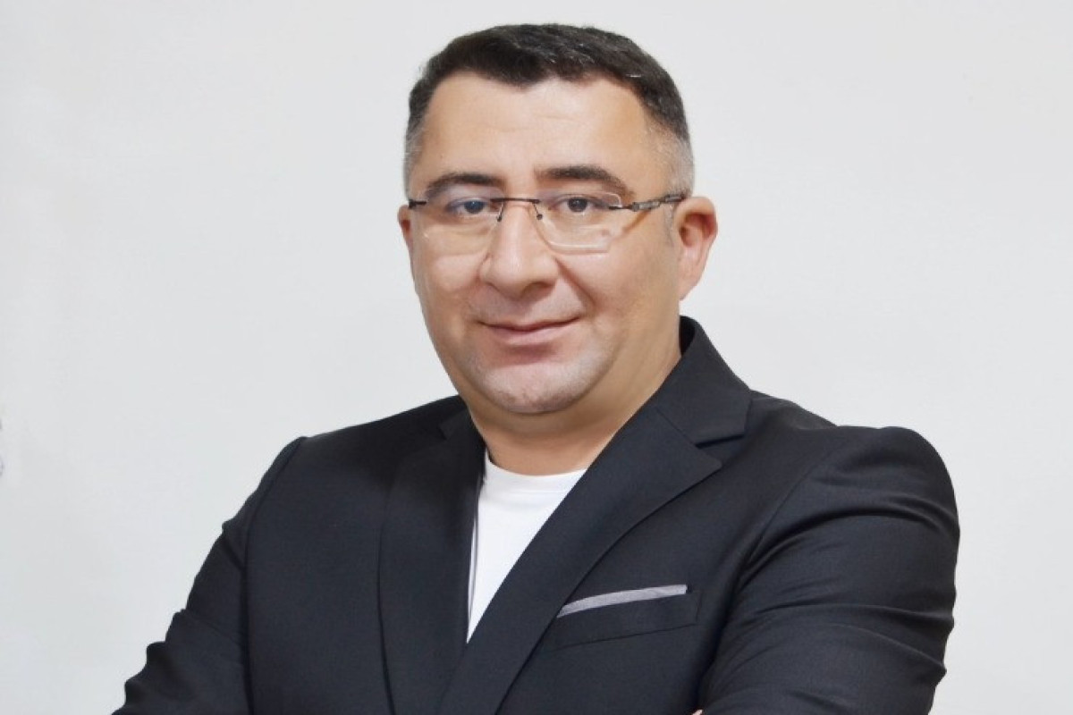 "Məni ona bənzədəndə xoşum gəlir" - Sevdiyim qızın xatirə dəftərində nə yazılmışdı? 