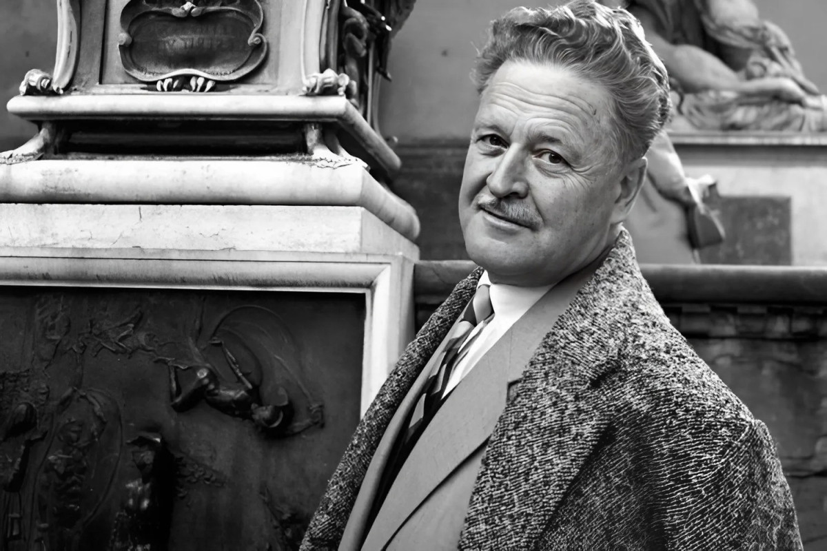 “Bütün bunları yoldaş Stalinə deyəcəm” - Nazim Hikmətin Moskvada repressiya ilə bağlı çıxışı 