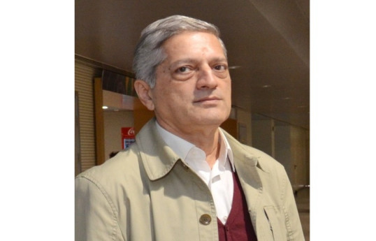 Azad Yaşarın “Gözlüğün...