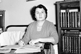 Nigar Rəfibəyli, şair