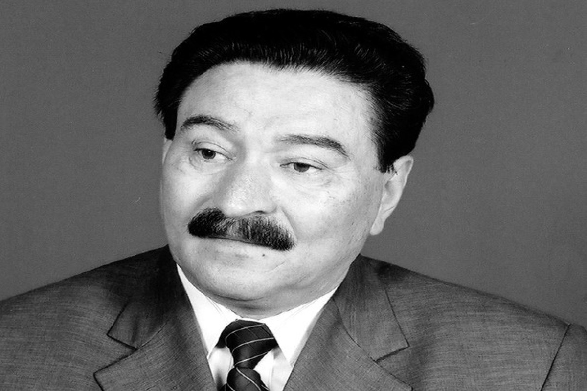 Məzar daşın nida kimi dikəlmiş... - Məcnun Göyçəlinin şeirləri  