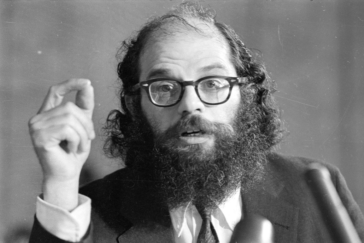 "Sahib olduğum hər bir şeyə günəş işıq salır..." - Allen Qinzberq 