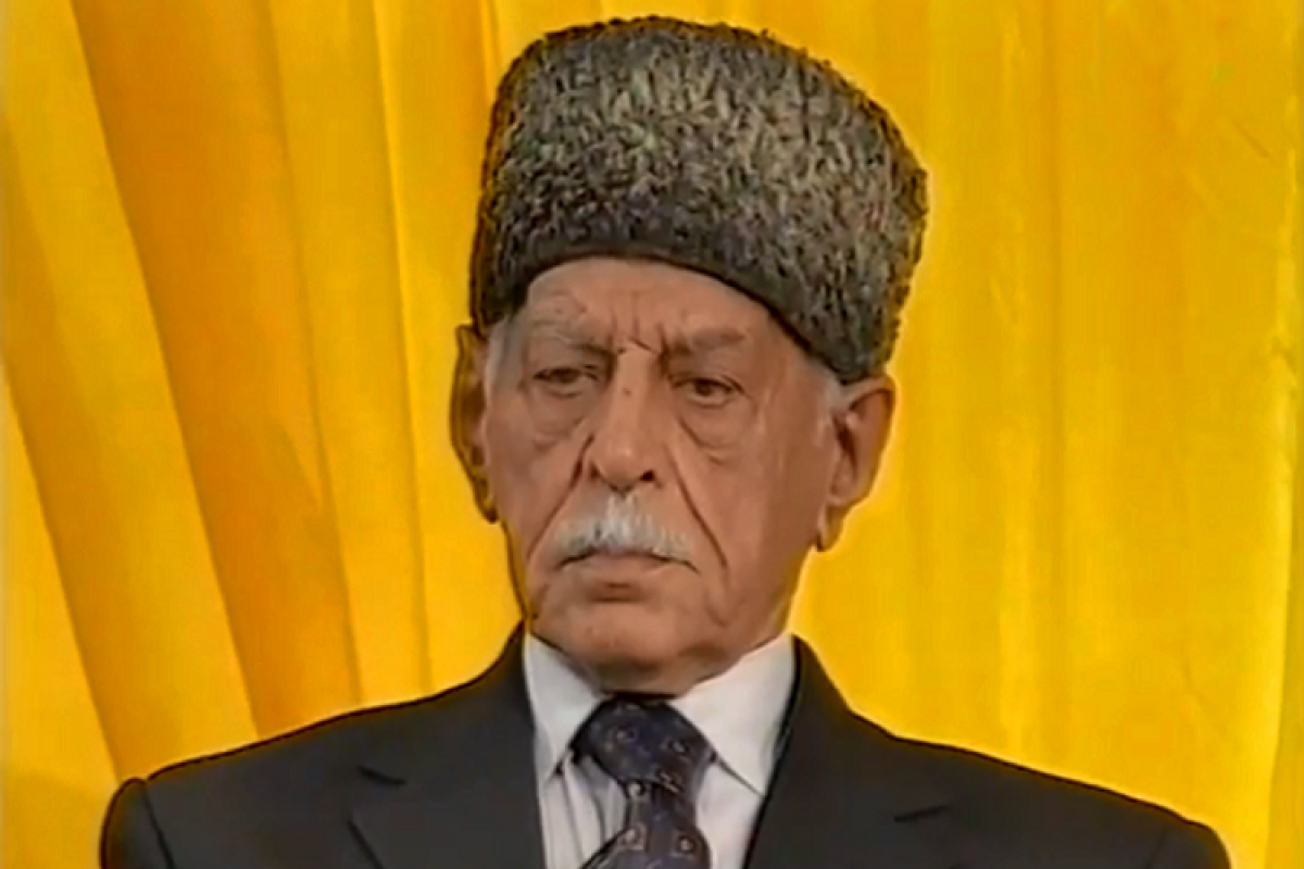Əliağa Vahidi ölümdən qurtaran adam kim idi? 