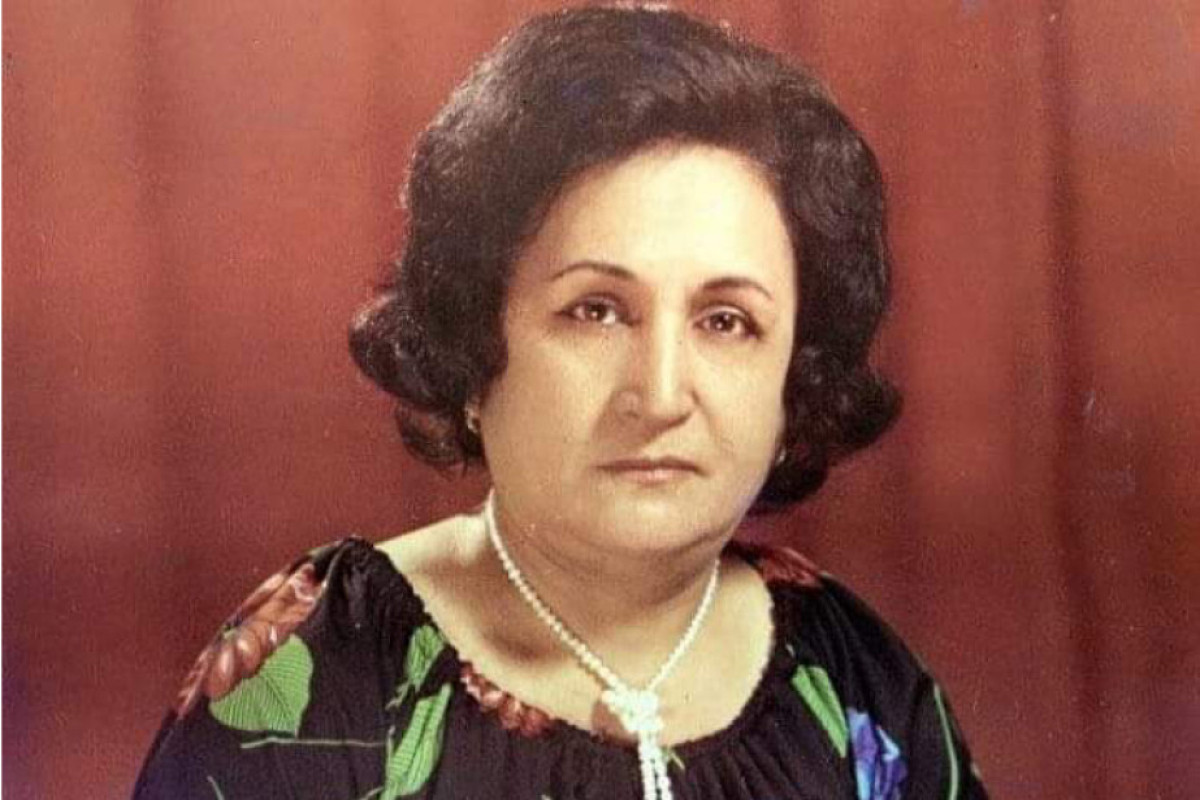Sevgin varsa... - Mədinə Gülgün 
