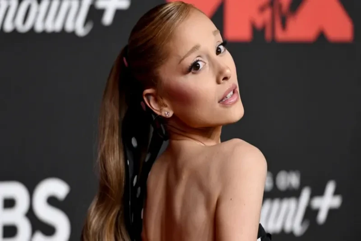Ariana Qrandedən Ağ Evə sərt etiraz 