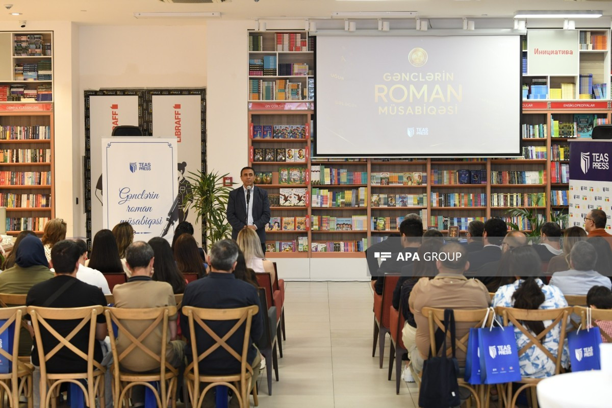 “TEAS Press”in keçirdiyi gənclərin roman müsabiqəsinin qalibləri mükafatlandırıldı 