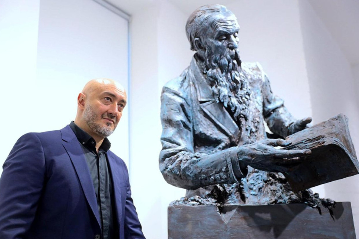 Aydın Zeynalov Rusiyanın əməkdar rəssamı  adına layiq görüldü