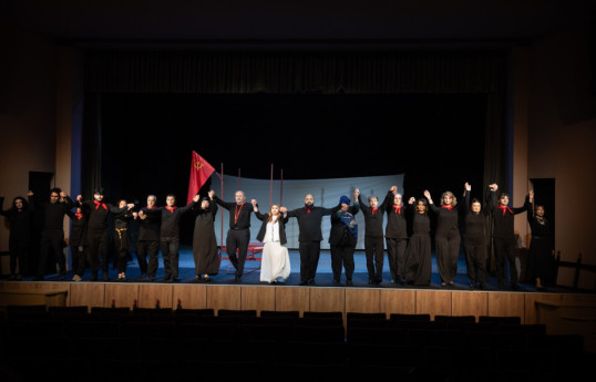 “Stalin – İzm”  tamaşasına ictimai baxış oldu