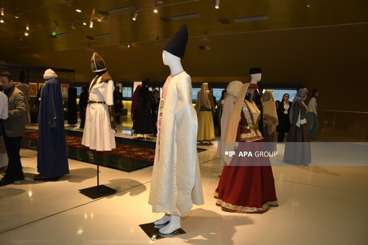 “Qərbi azərbaycanlıların milli geyim irsi”  sərgisi açıldı