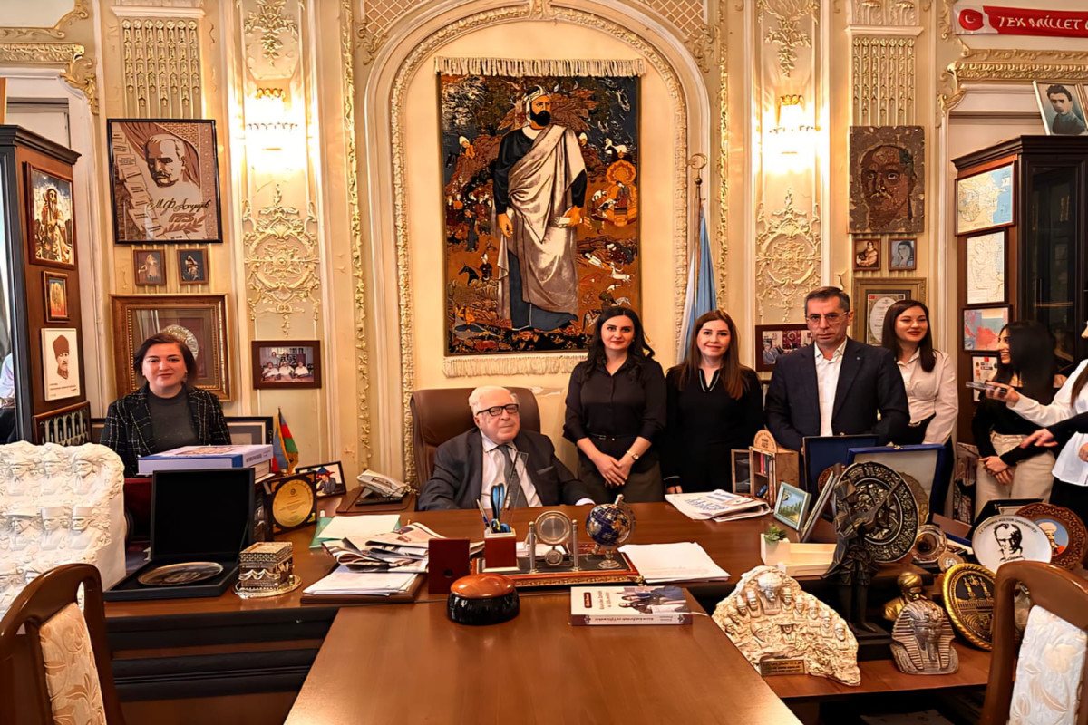 "Ulduz"lu görüşlər"in qonağı Xalq yazıçısı Anar olub 