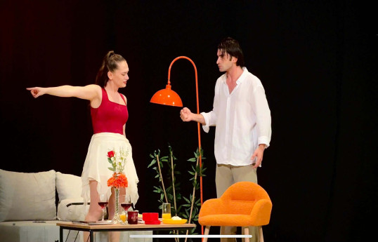 “Aşkın yapay provası”  Azərbaycan səhnəsində nümayiş olunacaq