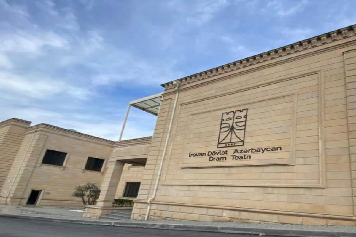 İrəvan teatrının bayram repertuarı 