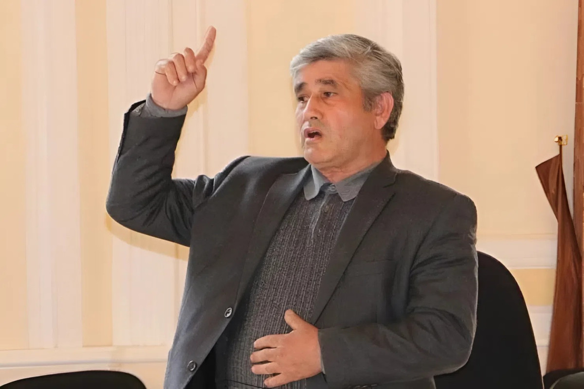 Karvan gedir... Məcnun yoxdu karvanda! - Barat Vüsalın şeirləri 