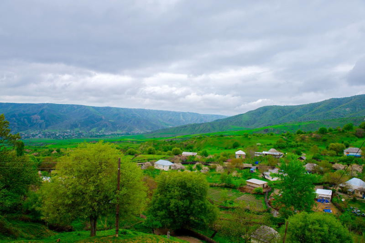 "Ora azan deyil, sükut carçısıdır" - "Ruhlar kəndi"nin yaddaş ağrısı 