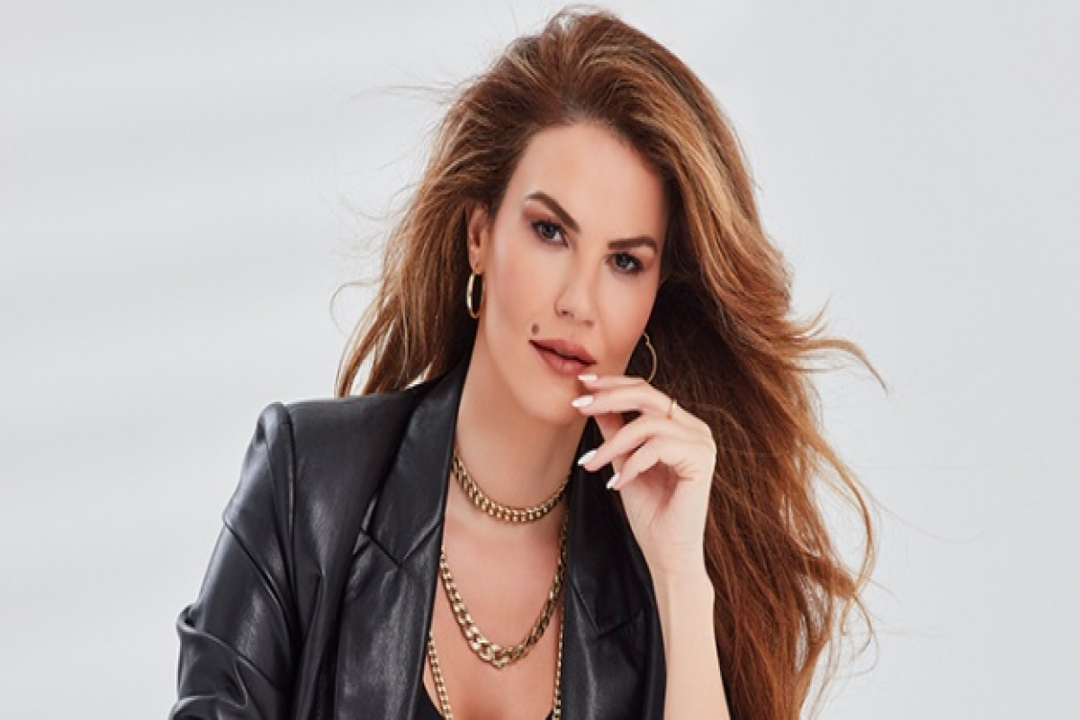 Məşhur model əməliyyat olunacaq 