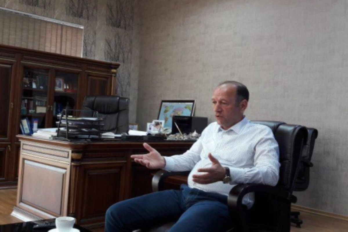 Atalı günlər - Rüstəm Dastanoğlunun hekayəsi 