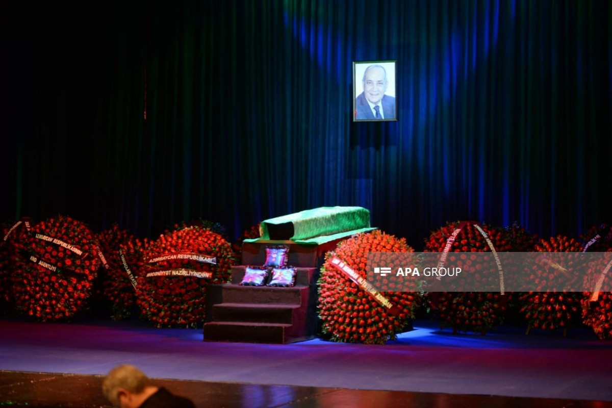 Xalq artisti Rasim Balayevlə vida mərasimi keçirilir  