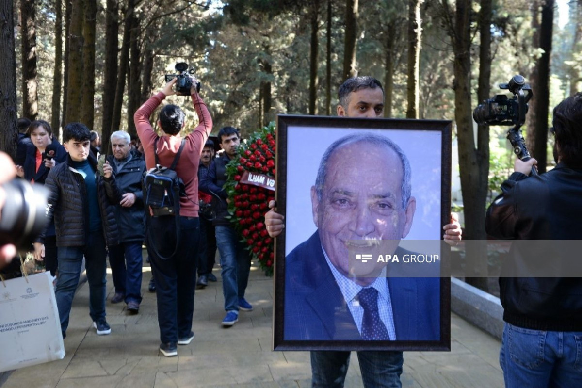 "Gözlərimdən sanasan dəryayi-ümman ayrılır..." - Rasim Balayevin son vidası  