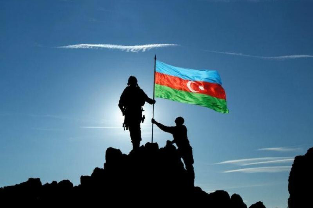 "Qorxaqları tək-tək yerə sərənlər" - Ceyhun Ərmən Vedilinin şeirləri 