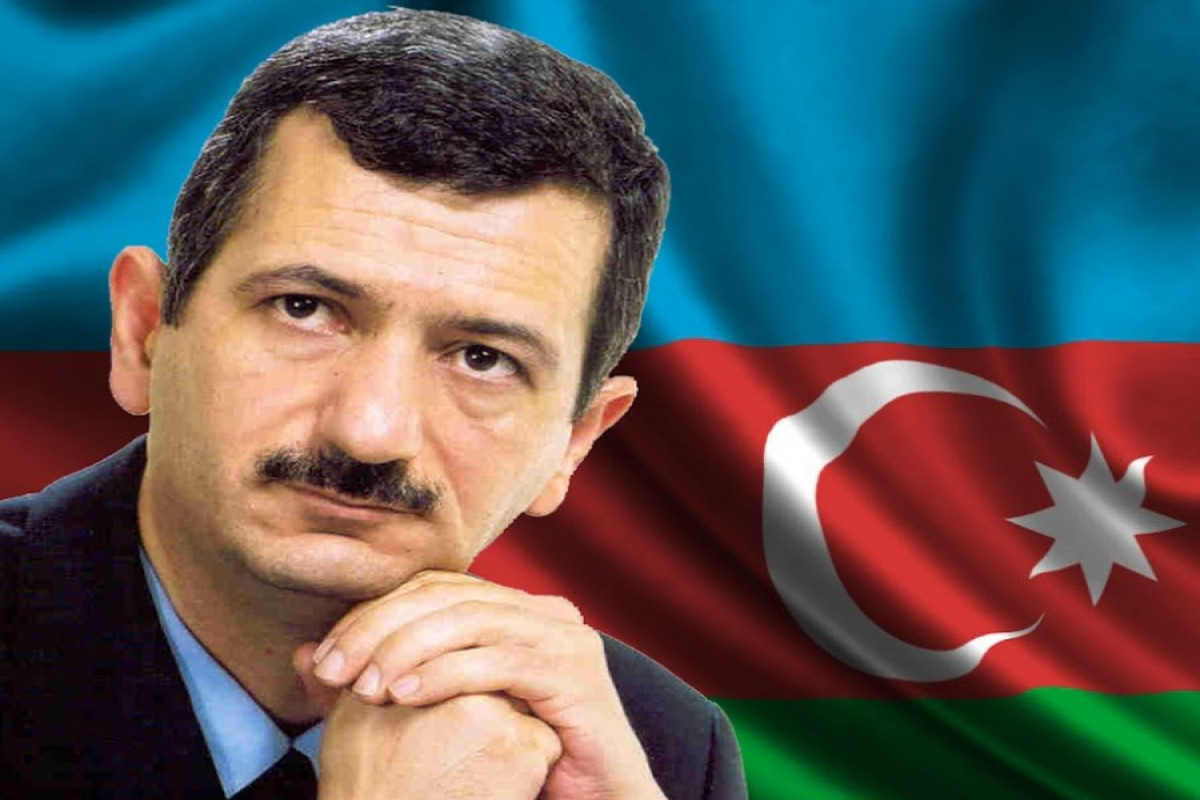 Bir ömür adını səslədim sənin... - Günün şeiri  
