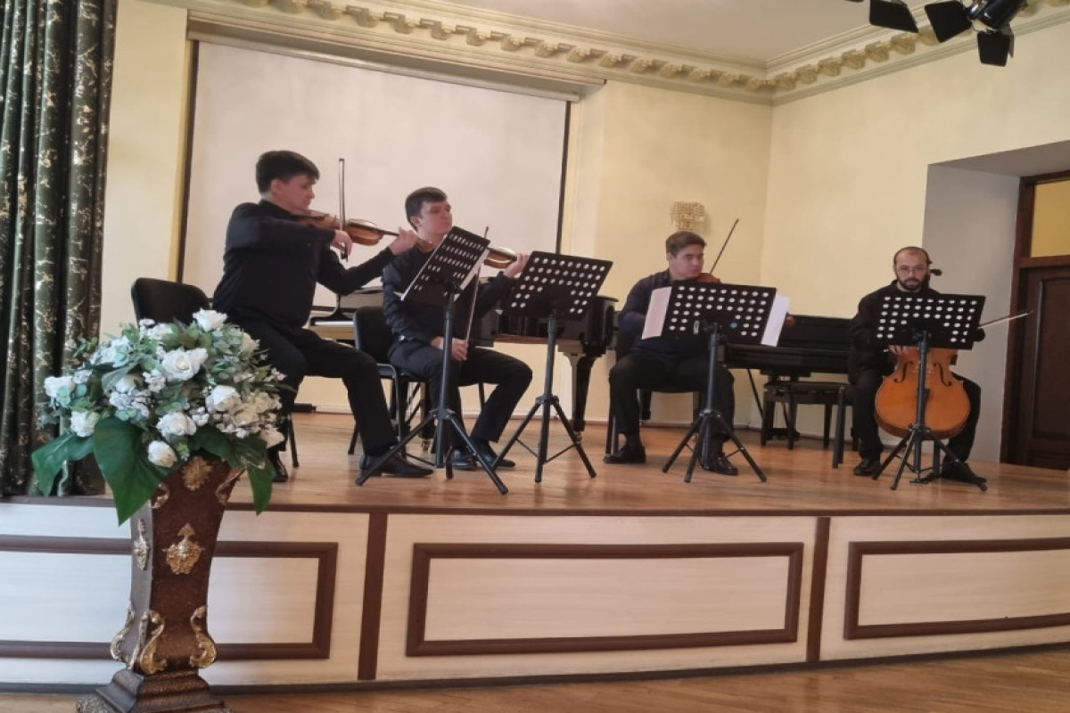 Bəstəkar Elnar Məmmədovun xatirəsi anıldı 