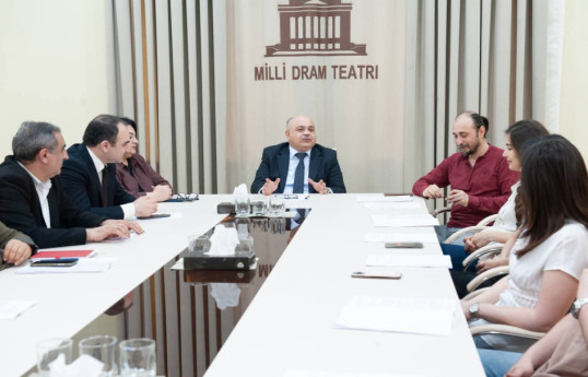 “Ölünün diriləri ziyarəti” Dram Teatrının səhnəsində 