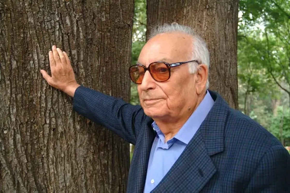 "İnsan dünyada kölgəsi qədər deyil, ürəyi qədər yer tutur..." - Yaşar Kamal  