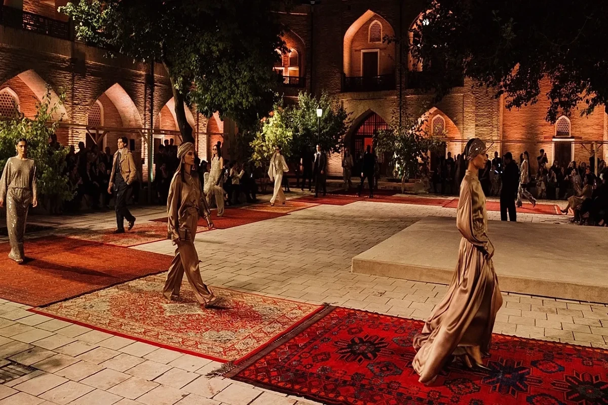 Payız-qış moda kolleksiyası mədrəsədə nümayiş olundu 