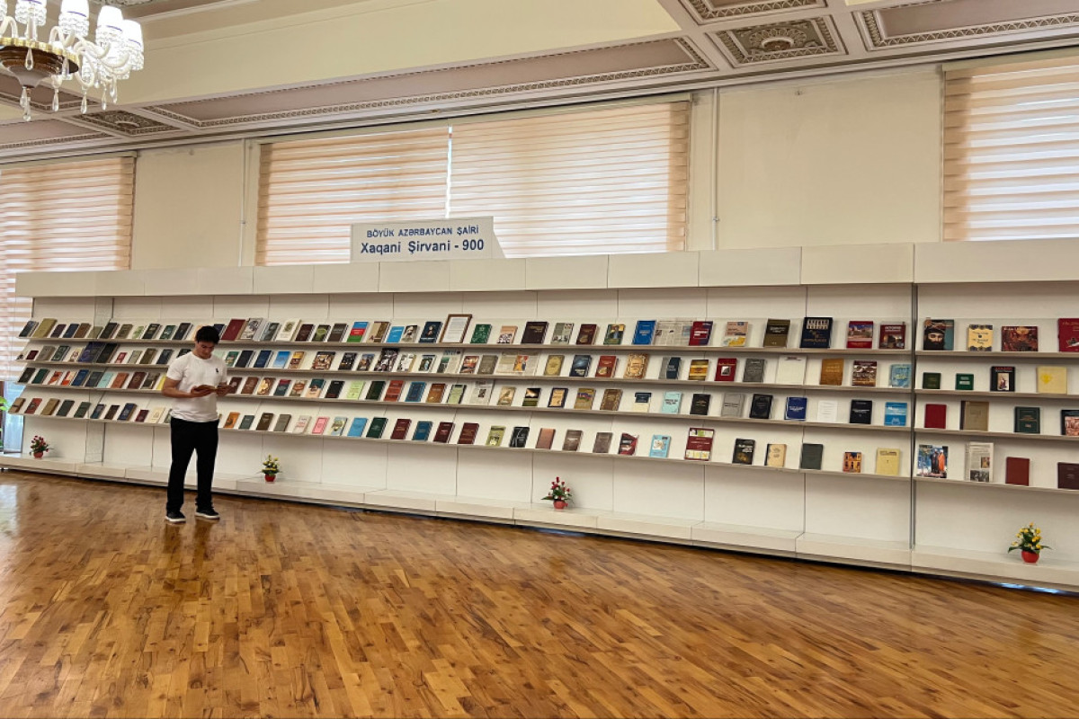 Xaqani Şirvaninin 900 illiyi ilə bağlı kitab sərgisi açıldı 