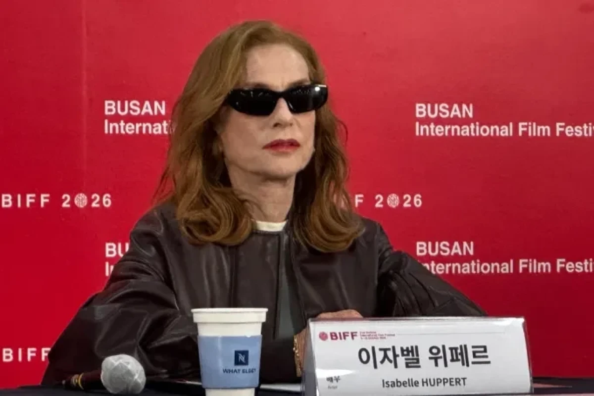 İzabel Yüpper süni intellekt qorxusundan danışdı:  "Hələ ki, ekrandakı öz üzümdür"
