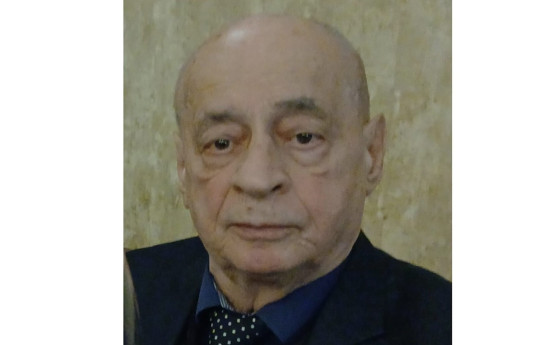 Əməkdar jurnalist Ənvər...
