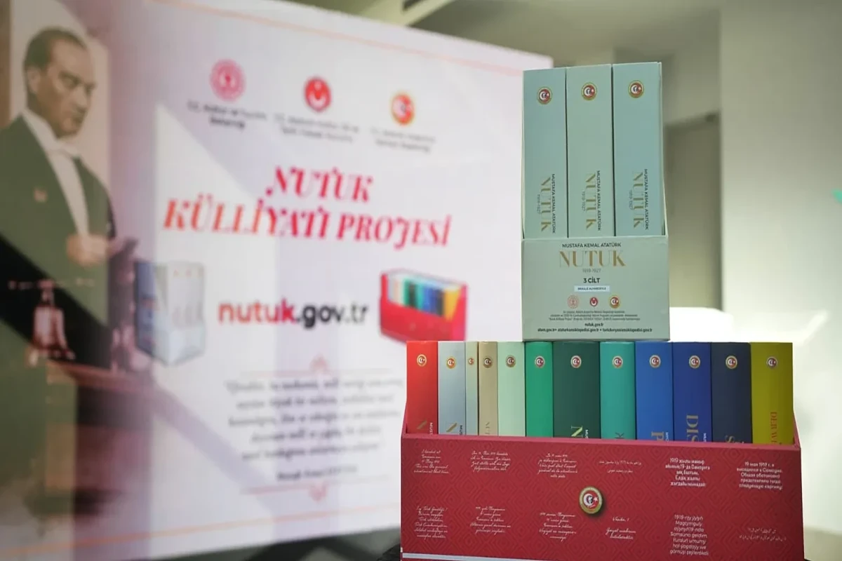 Atatürkün  "Nutuk"u 8 xarici dildə nəşr olundu 